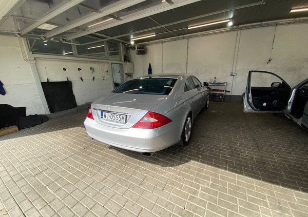 Mercedes-Benz CLS cena 50000 przebieg: 225000, rok produkcji 2005 z Halinów małe 172